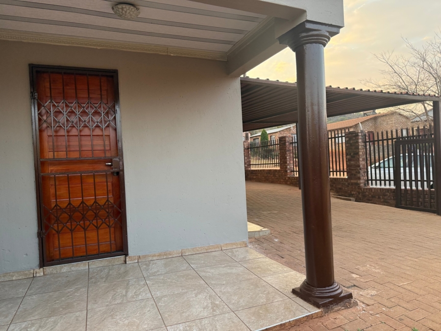 2 Bedroom Property for Sale in Ikageng North West